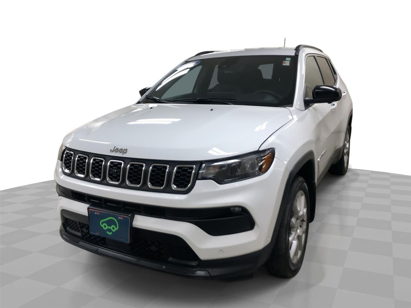 2024 Jeep Compass Latitude Lux FWD in White — front three-quarter view